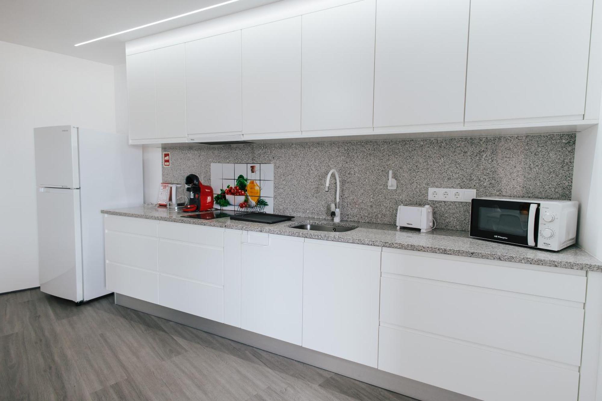 Spacious Seaside Apartment A - Faraway Лагоа Екстериор снимка