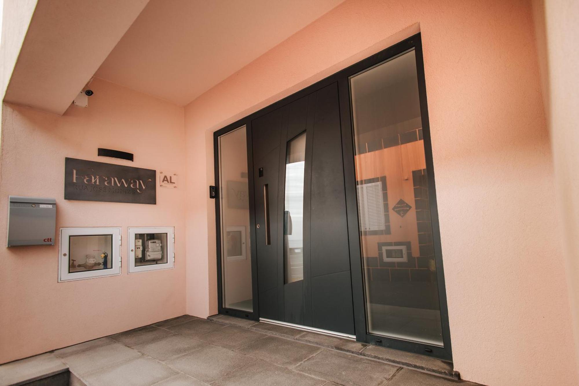 Spacious Seaside Apartment A - Faraway Лагоа Екстериор снимка