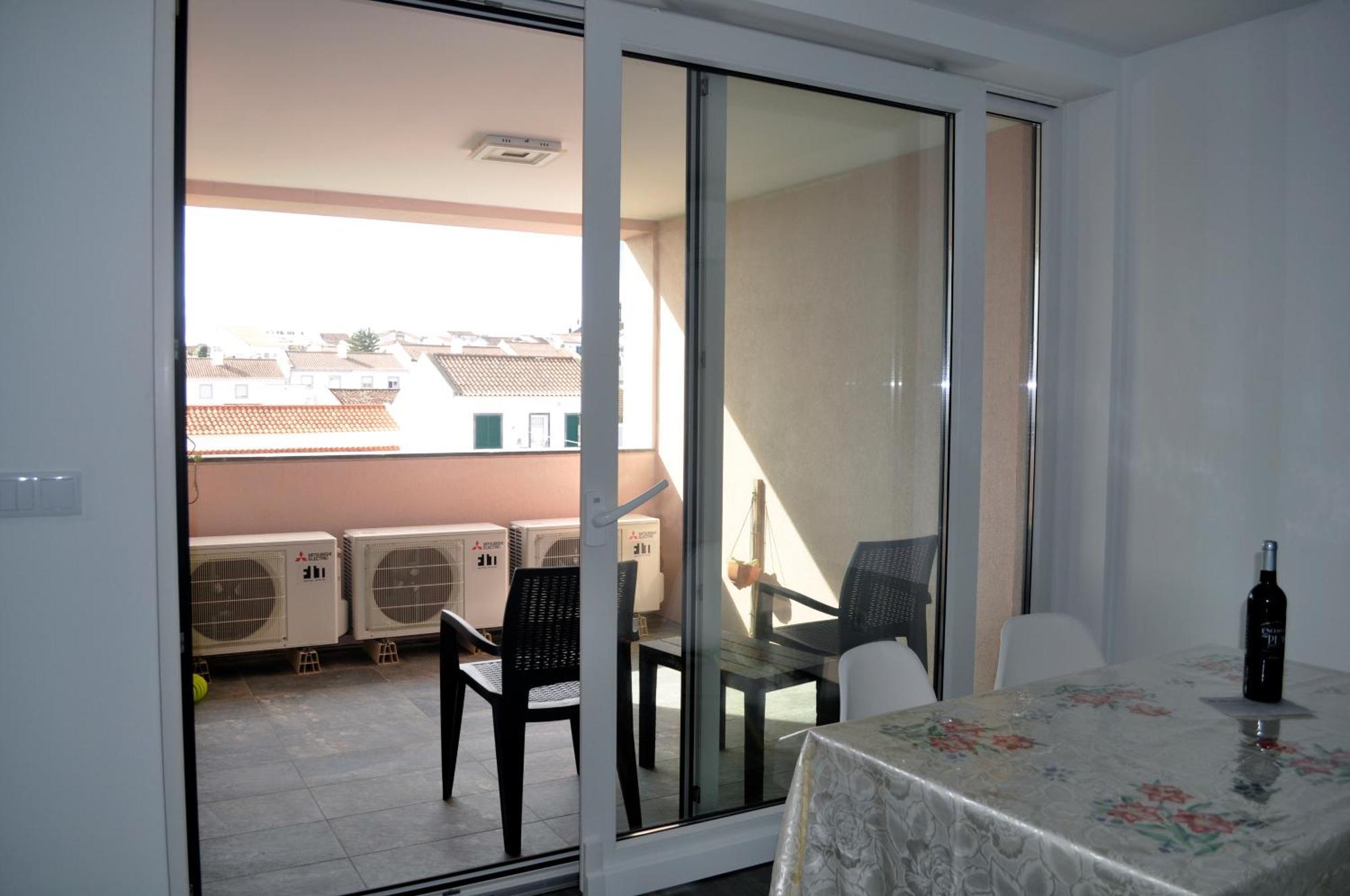 Spacious Seaside Apartment A - Faraway Лагоа Екстериор снимка