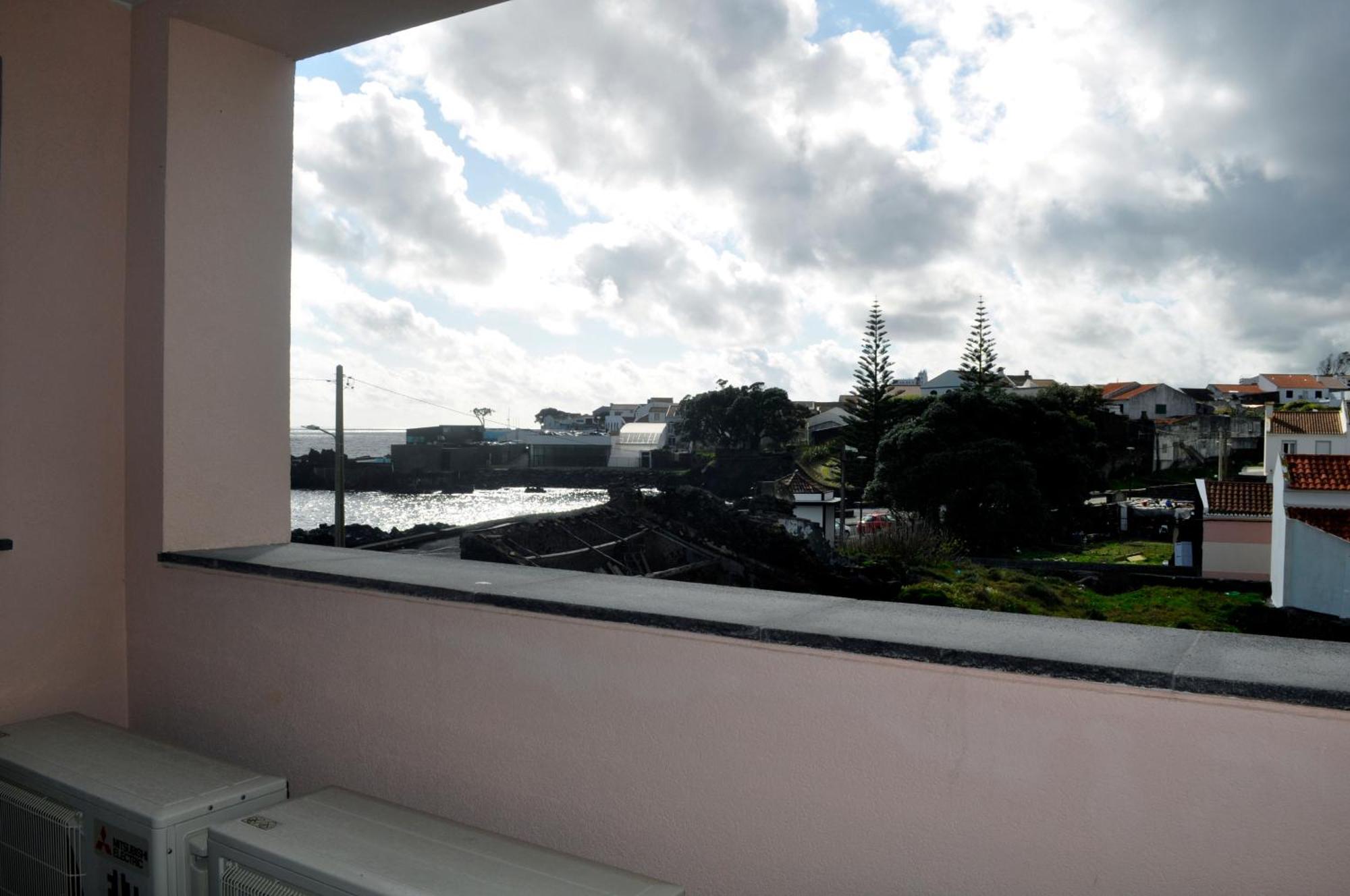 Spacious Seaside Apartment A - Faraway Лагоа Екстериор снимка